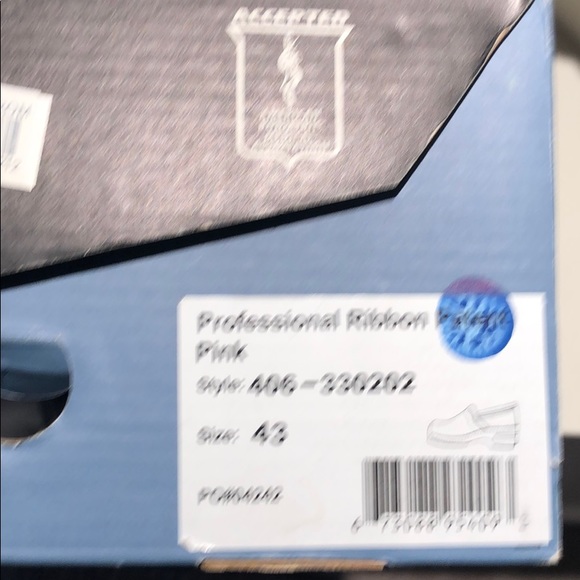 DANSKO A tribute to breast cancer survivors 🌸💗🌸 - Picture 7 of 8